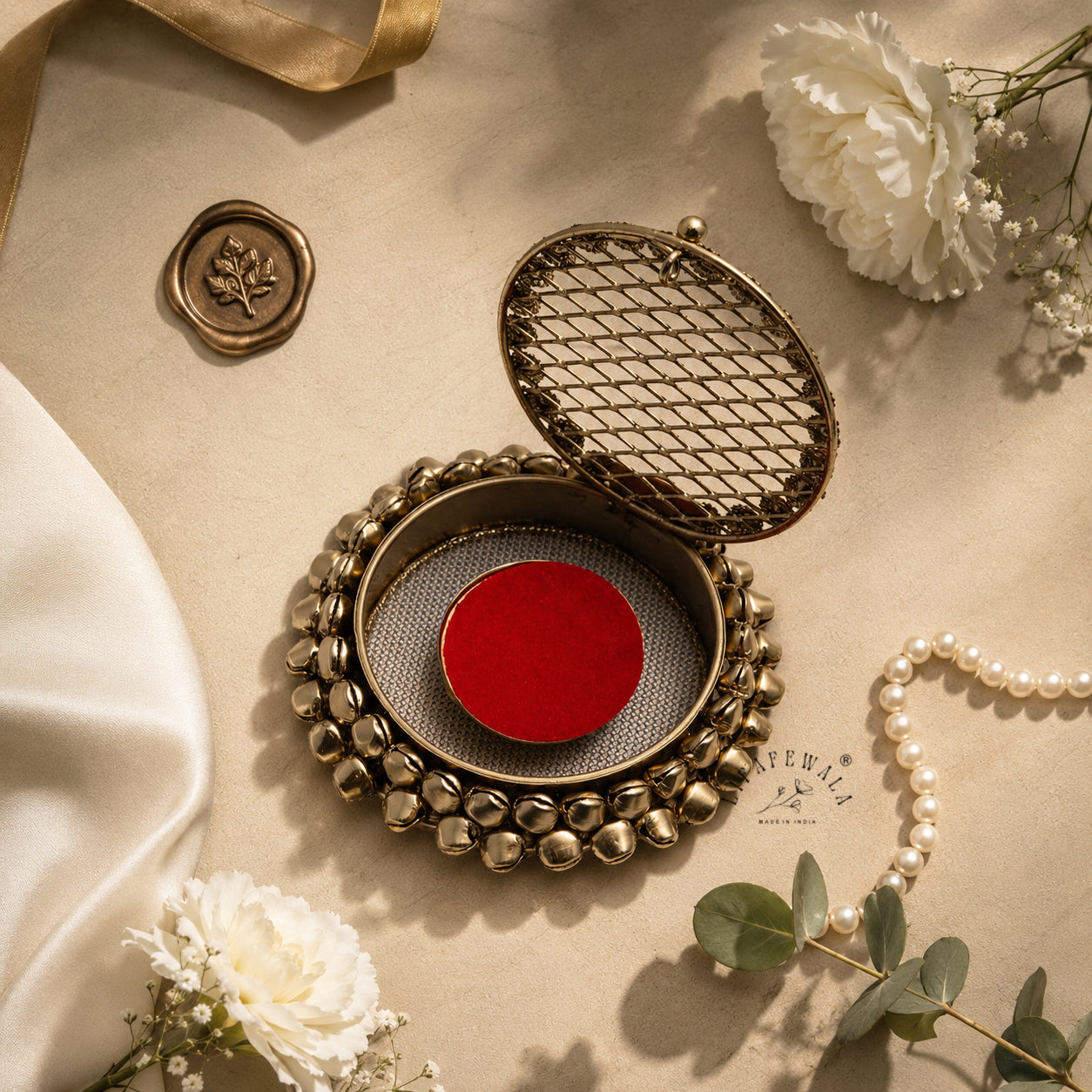Lifafewala Metal Round Shaped Gold Coin/Silver Coin, Ginni Box, Designer Ring/Sikka Storage Box With Ghungroo (Golden Color)